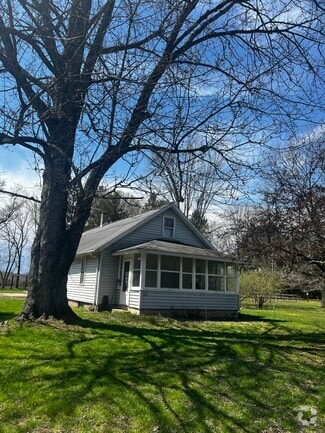 Building Photo - 2651 N 38th St