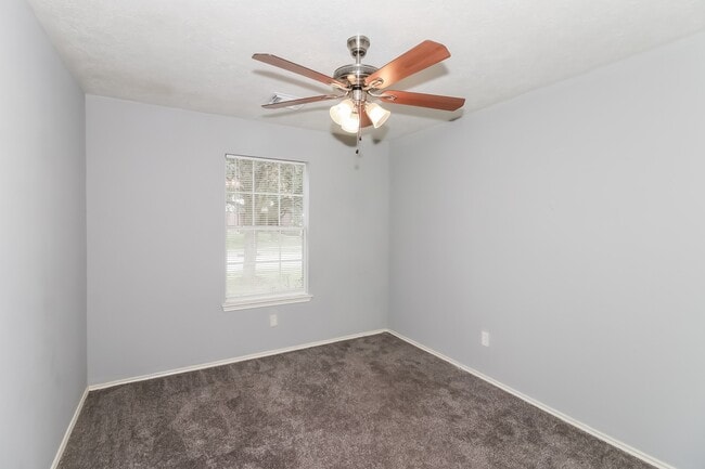 Building Photo - 20735 Dewberry Creek Ln