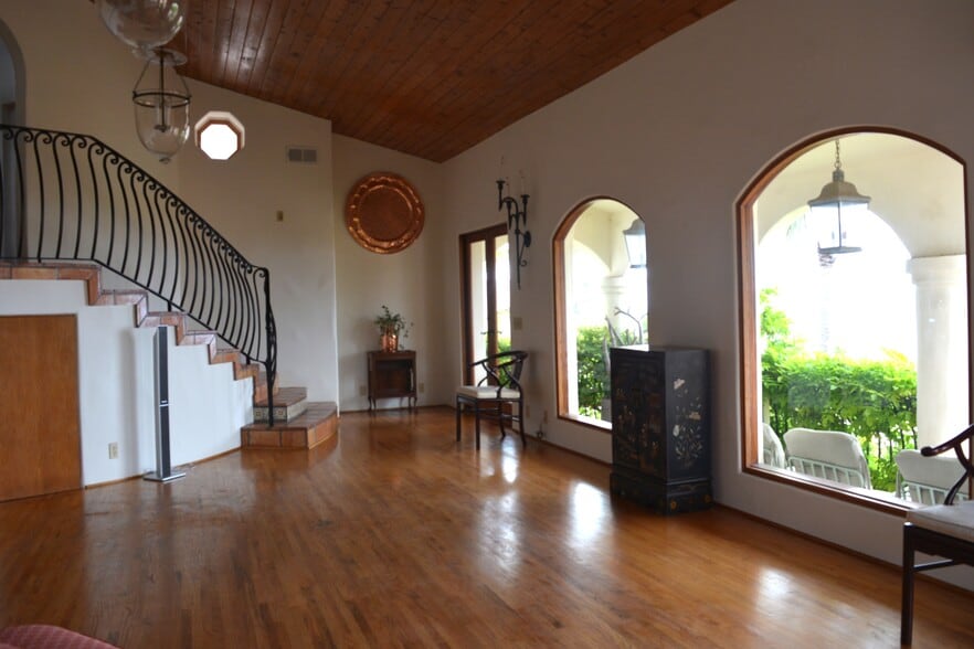 Building Photo - 32415 Aqua Vista Dr