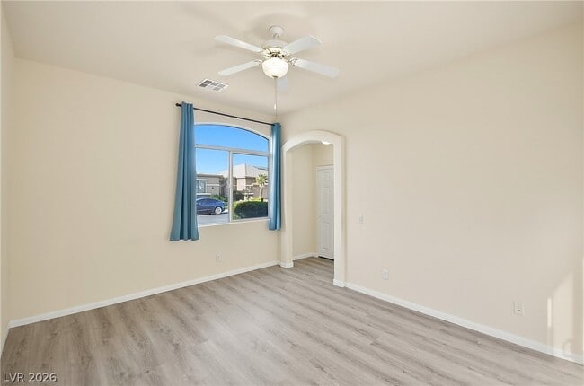 Building Photo - 5707 Golden Leaf Ave