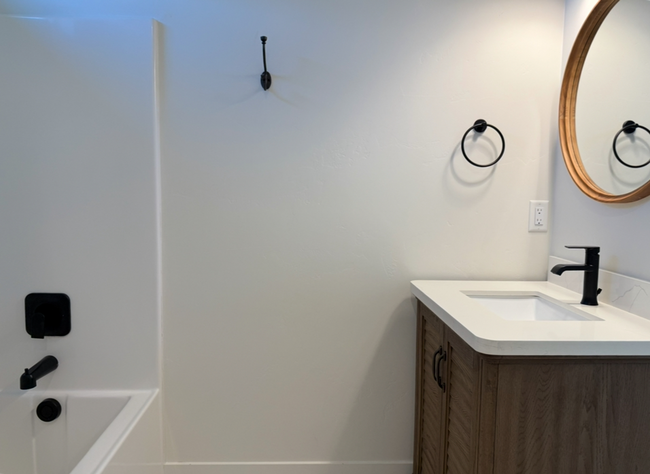 Building Photo - Stunning Kalispell Home in Silverbrook nei...
