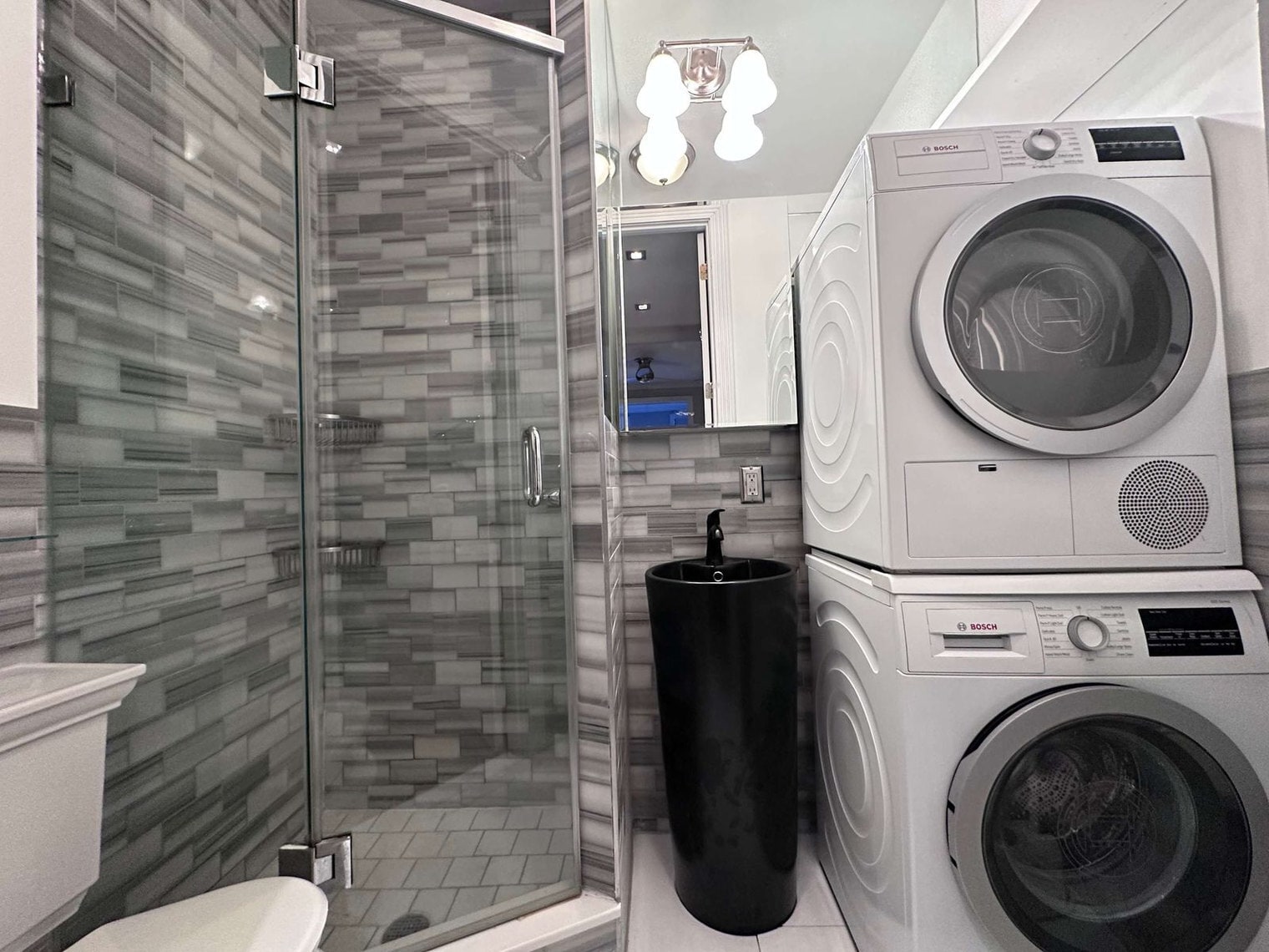 Building Photo - 246 Mott St