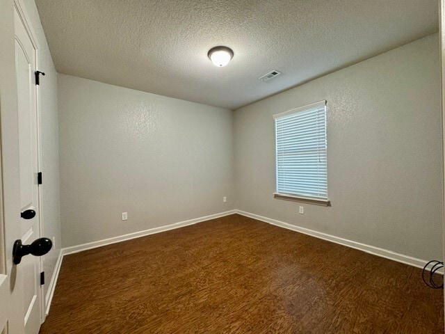 Building Photo - 306 Lion Dr N