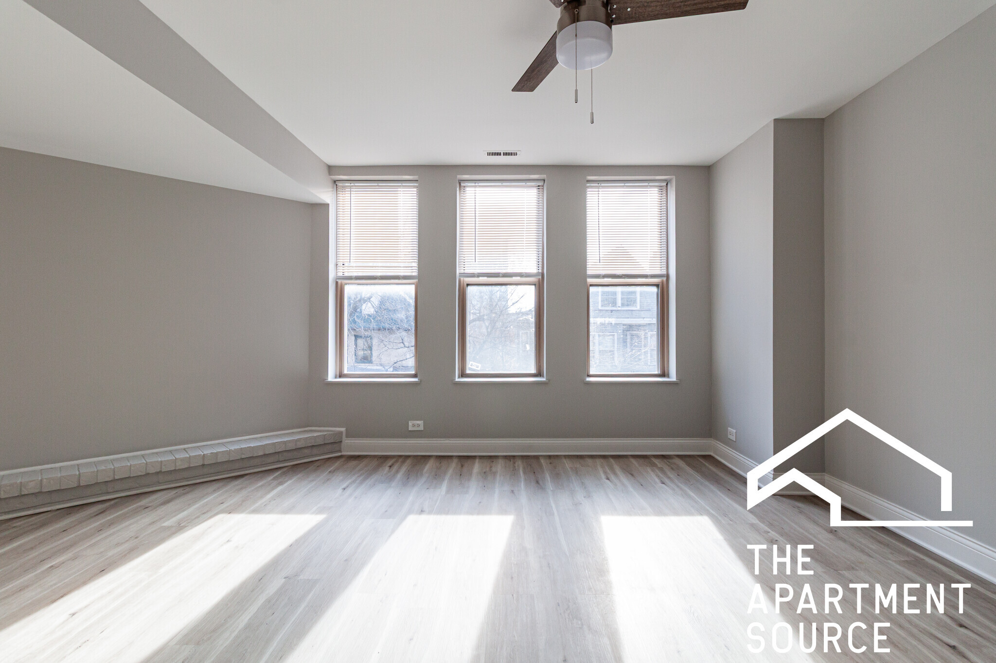 Building Photo - 744 W Gordon Ter