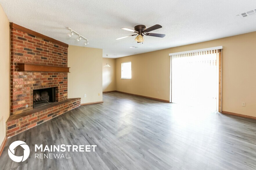 Building Photo - 8817 NW 82nd St