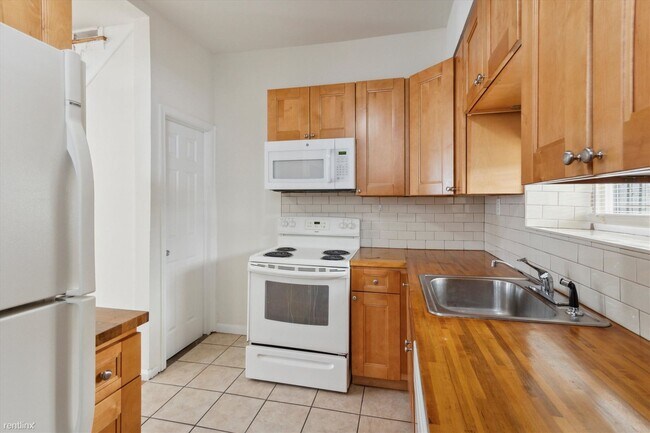 Building Photo - 4 br, 2 bath House - 902 N CARLISLE ST
