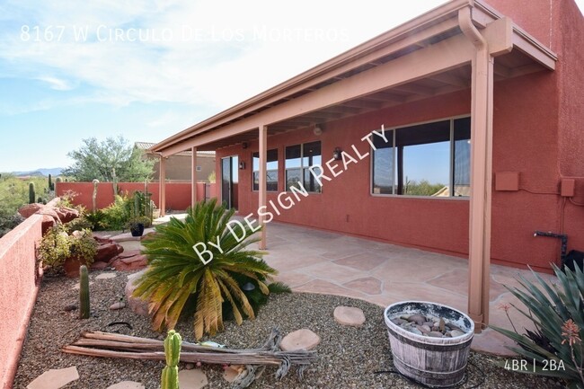 Building Photo - Stunning Santa Fe Style Home with Breathta...