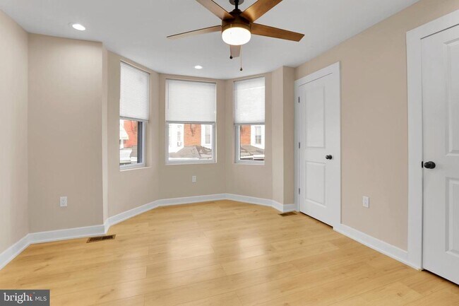 Building Photo - 274 S Alden St