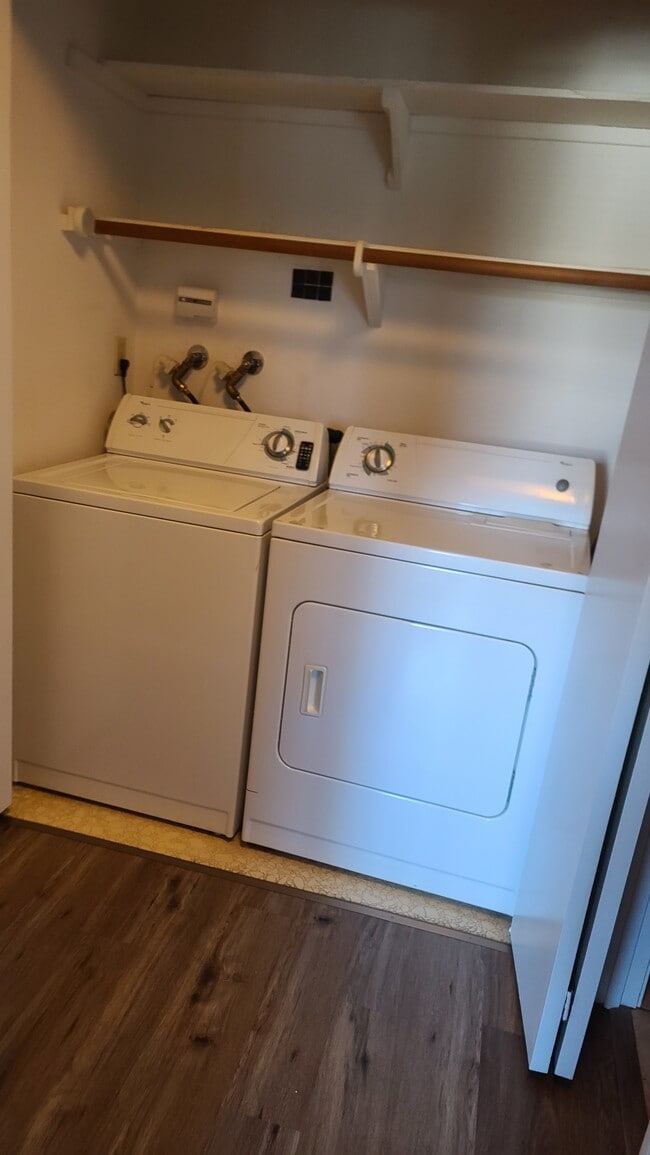 Building Photo - 7831 Camino Noguera