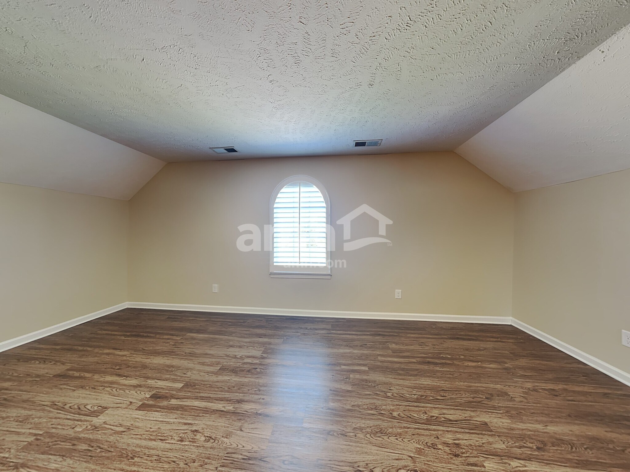 Building Photo - 1287 Wentworth Dr