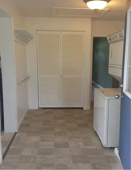 Building Photo - 1441 N Genoa Clay Center Rd