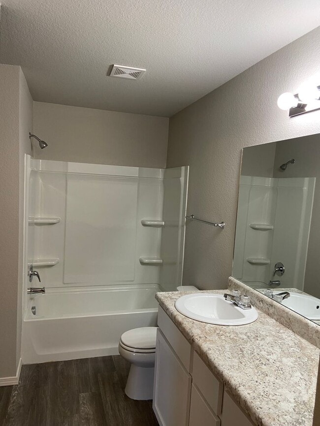 Building Photo - Pre-Leasing Now | Spacious 3 Bedroom, 2 Bathroom Home in Conrad Court