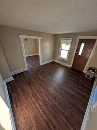 Building Photo - 218 Winckles St