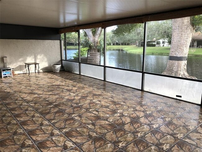 Building Photo - 9800 NW 16th Ct