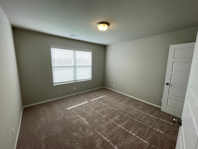 Building Photo - *Pre-leasing* Four Bedroom | Two Bath Home in Bixby