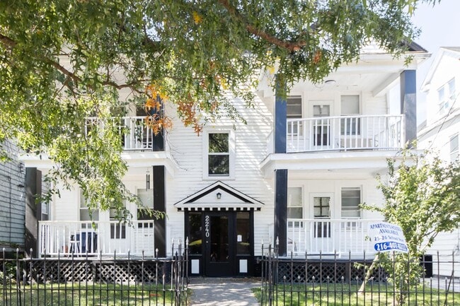 Building Photo - 2240 Murray Hill Rd