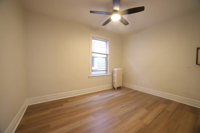 Building Photo - 3733 N Christiana Ave