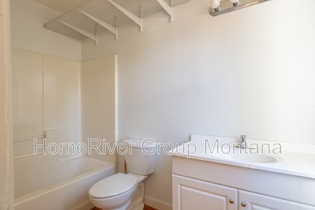Building Photo - 2223 S 3rd St W