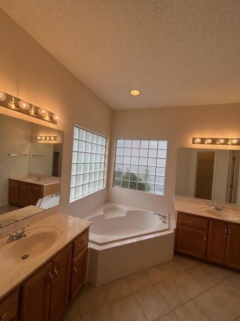 Building Photo - 111 Hanging Moss Dr