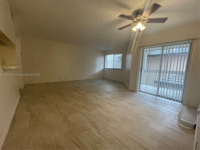 Building Photo - 9701 Westview Dr