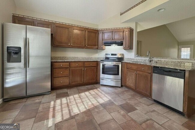 Building Photo - 108 Crestwood Ct