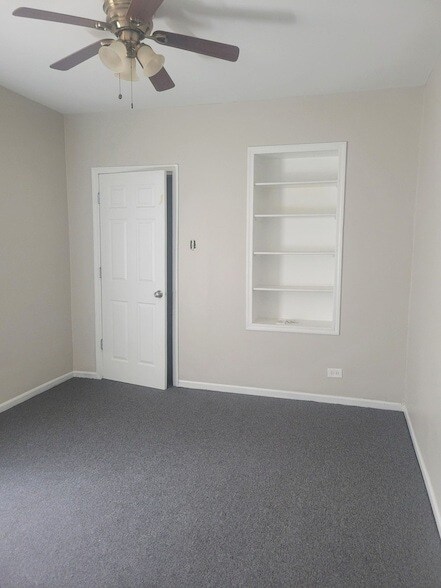 Building Photo - 7918 S Essex Ave