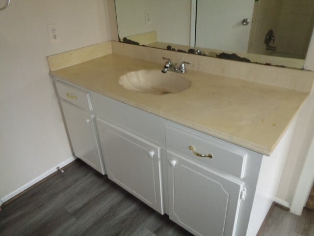 Building Photo - 22430 Meadowgate Dr