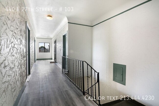 Building Photo - 440 E 27th St