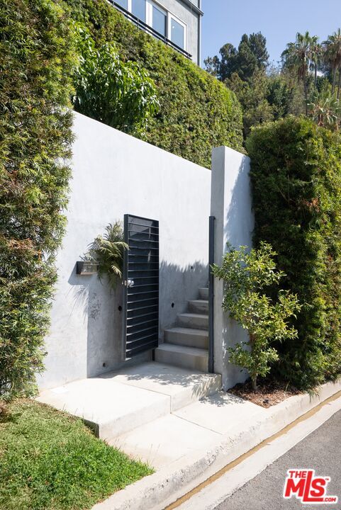Building Photo - 1404 Devlin Dr