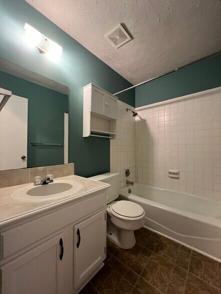 Building Photo - 5051 Marshall Dr