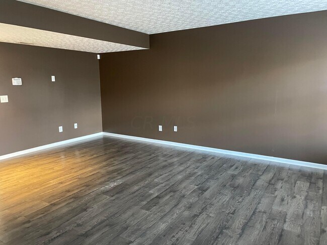 Building Photo - 5967 Canyon Creek Dr