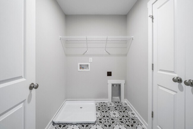 Building Photo - Brand New Construction Luxury Townhome in Pineville