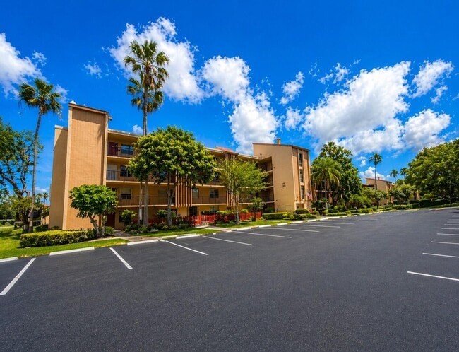 Building Photo - 370 NW 76th Ave