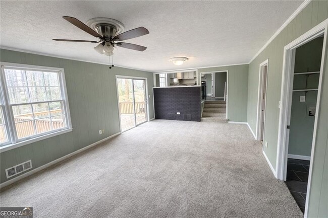 Building Photo - 4093 Hideaway Dr