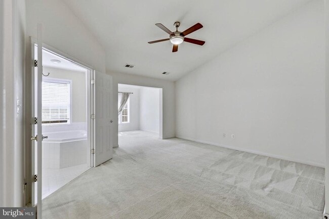 Building Photo - 24652 Siltstone Square