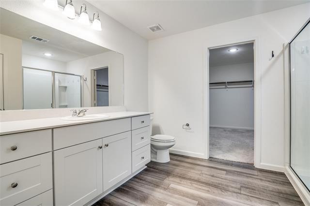 Building Photo - 731 Yorkshire Dr