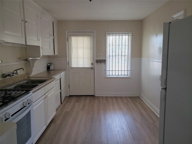 Building Photo - 2602 North St