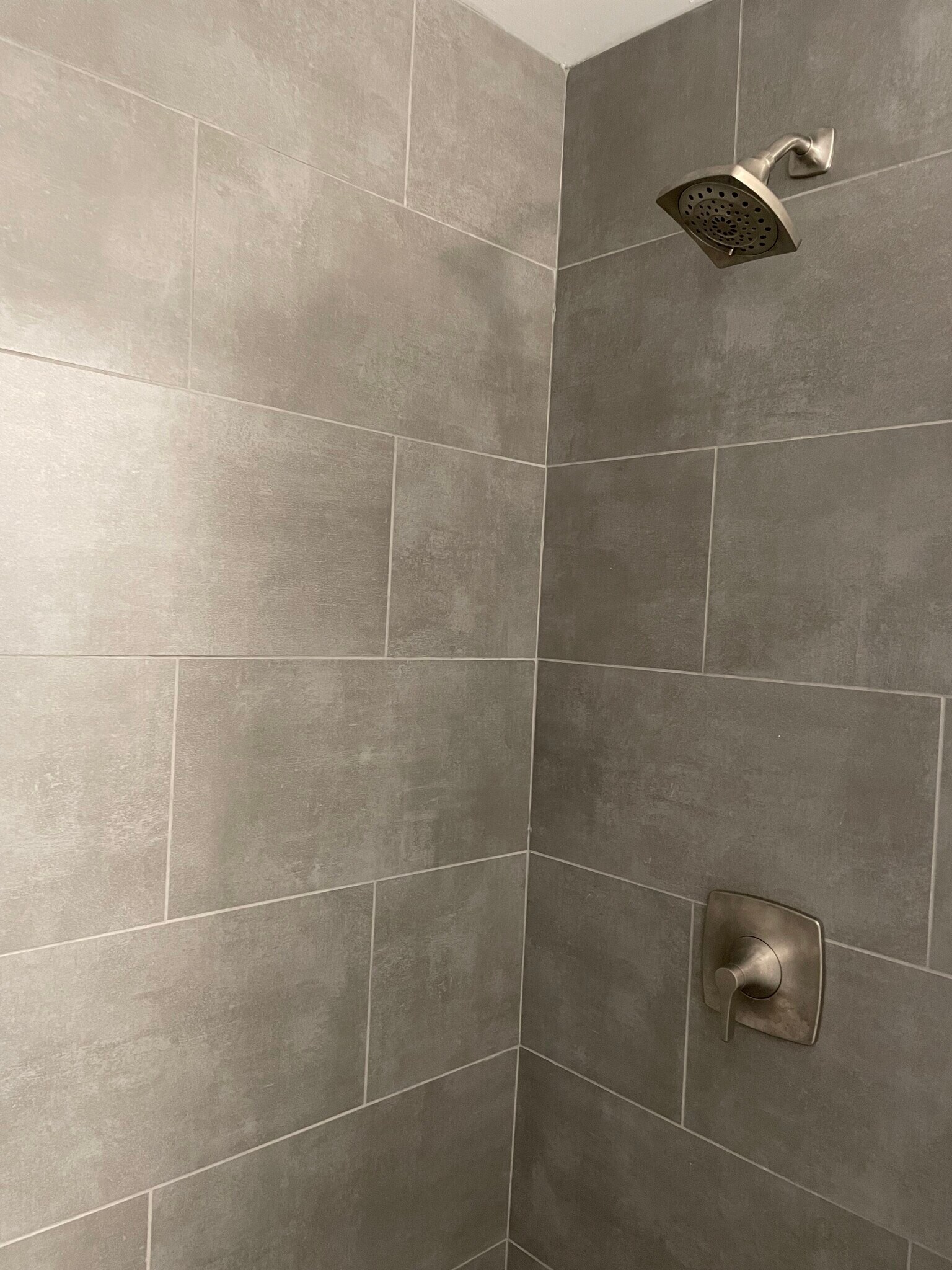 Upstairs bath - 33 Deer St