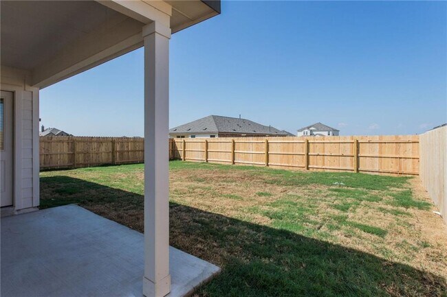 Building Photo - 6412 Laurencia Pl