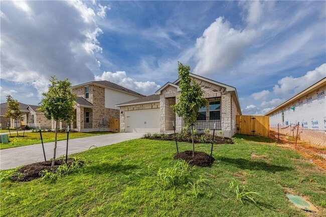 Building Photo - 13905 Heartland Dr