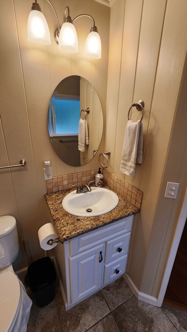 Building Photo - 50% off 1st months rent!! Beautiful Boulder Creek Redwood Home!