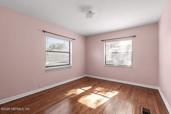 Building Photo - 1612 Flagler Ave