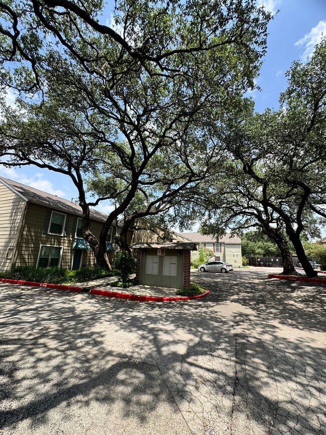 Building Photo - Single-level living on ground floor  |  Fresh paint (July 2026)  |  2 carports  |  Community Pool...