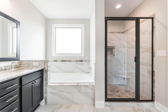 Building Photo - 402 Otters Rdg Dr