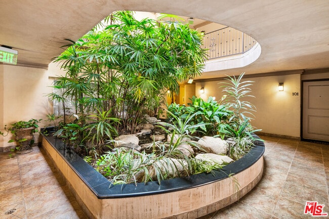 Building Photo - 1255 Federal Ave