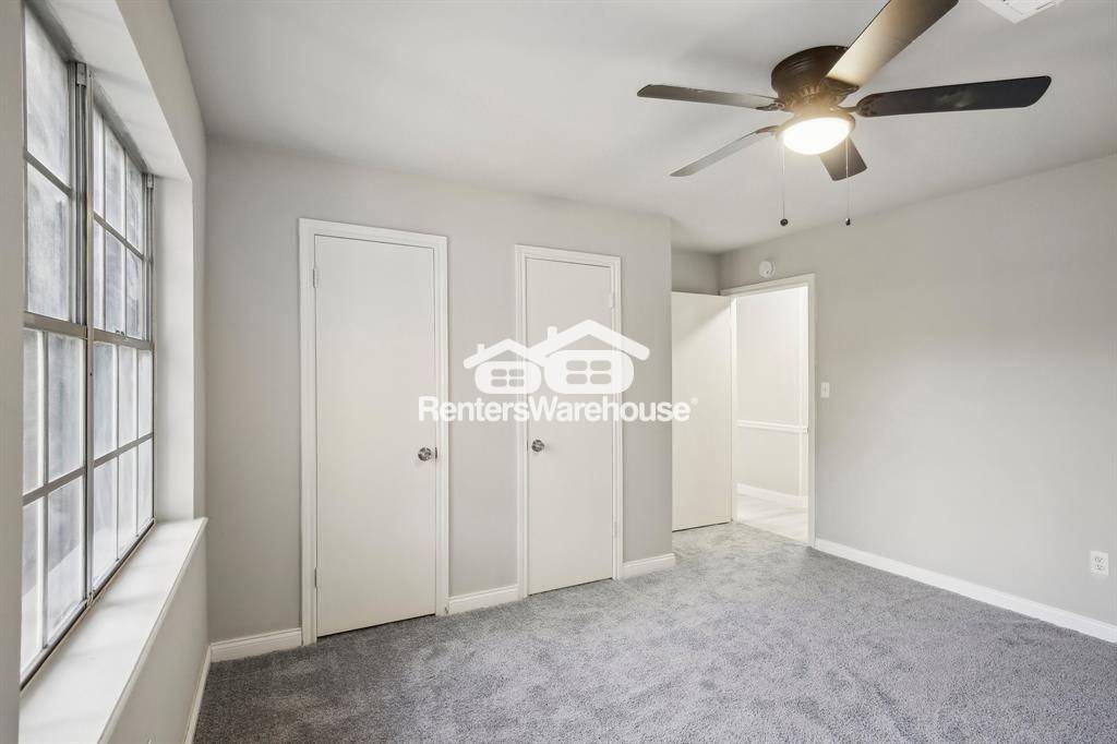 Building Photo - 6531 Coral Ridge Rd