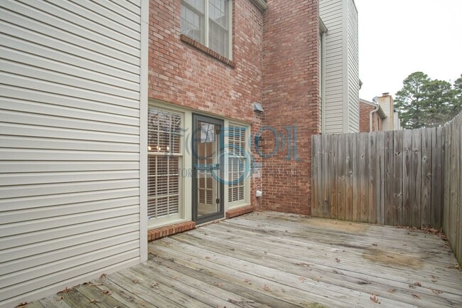 Building Photo - Check out the UPGRADES! Wow!