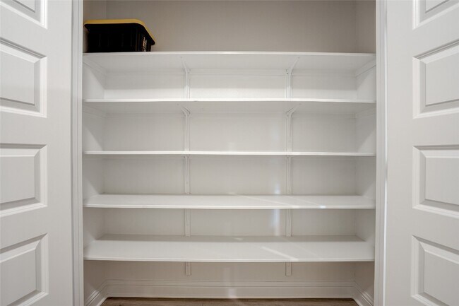 Building Photo - 135 Living Reef Dr