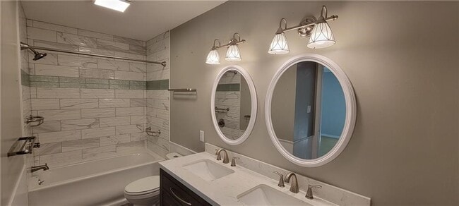 Building Photo - 5210 Fairlake Ln