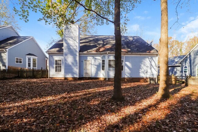Building Photo - 3606 Briarthorne Dr